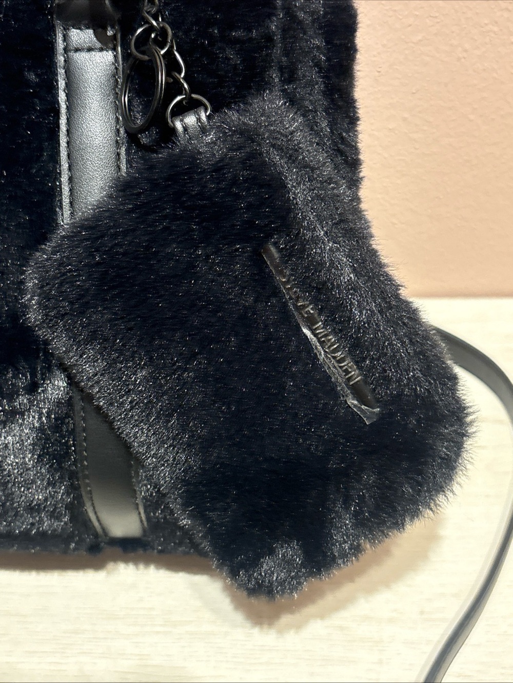 Steve Madden Faux Fur Crossbody Handbag Black Bmickey NEW Tote - Picture 3 of 8